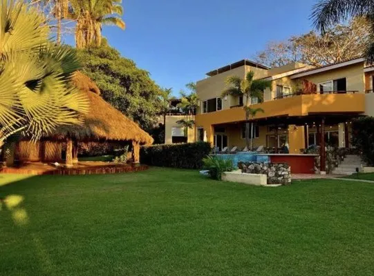 Avr Lawns Service Logo