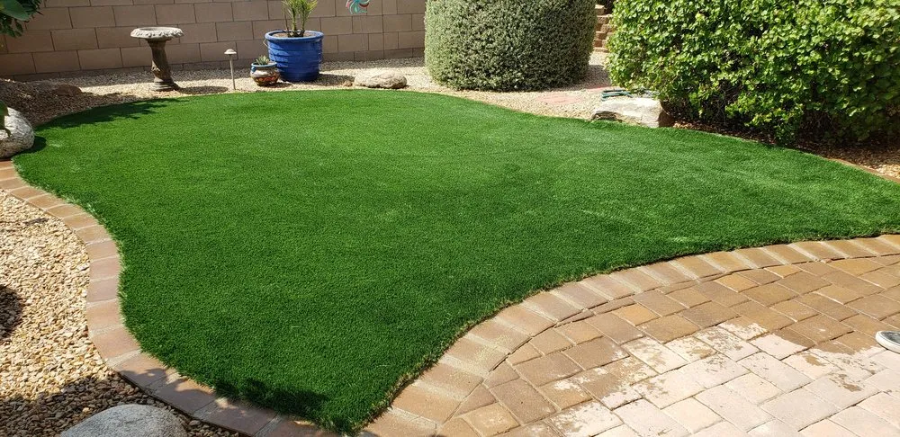 Professional lawn care service with custom design across Tucson, AZ - Avra Landscaping