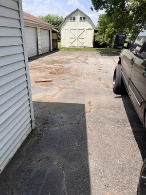 A&w contracting Logo