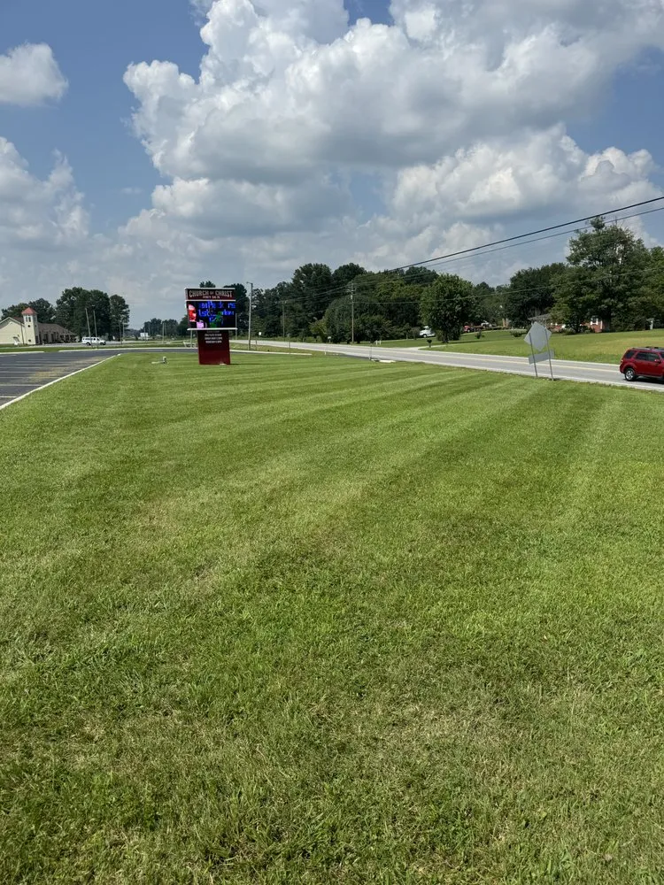 Reliable yard cleanup service in McMinnville, TN - A&W Lawn Care