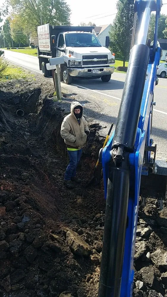 Reliable residential landscaping experts serving Warren, OH - AW Lawn Maintenance & Landscaping