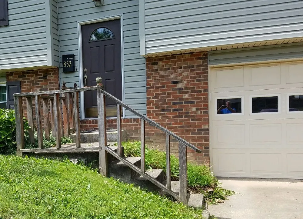 Local yard cleanup service experts serving Warren, OH - AW Lawn Maintenance & Landscaping