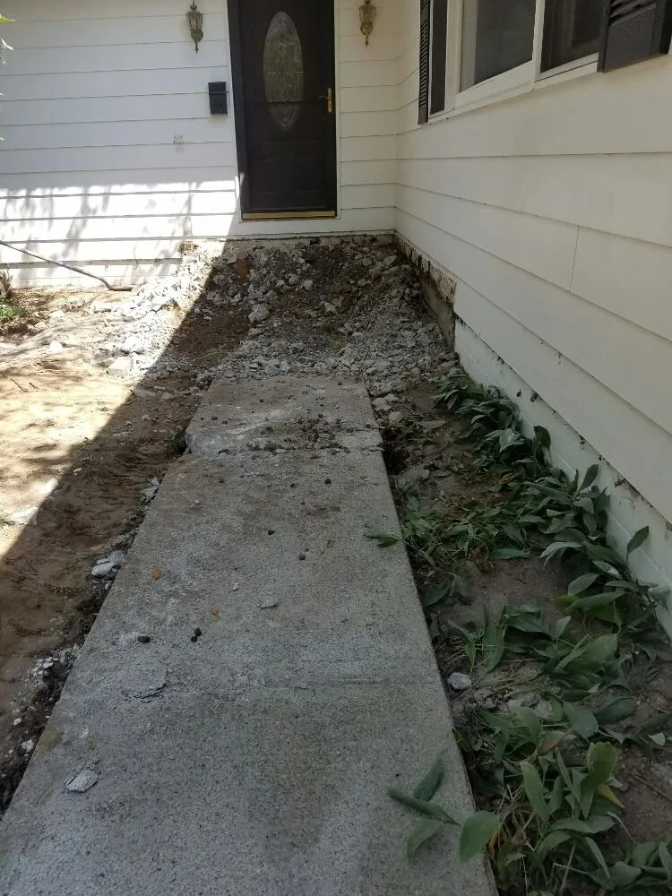 Professional landscape design experts serving Warren, OH - AW Lawn Maintenance & Landscaping