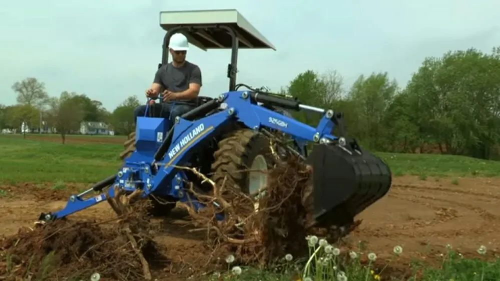 Expert outdoor landscaping for homes across Warren, OH - AW Lawn Maintenance & Landscaping