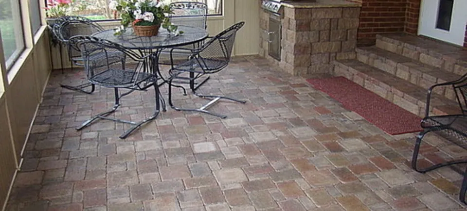 Expert lawn mowing service for beautiful yards across Huntsville, AL - Awesome Cutt Lawn & Landscape