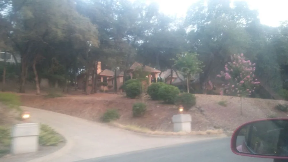 Top-rated yard maintenance for beautiful yards across Auburn, CA - Awesome Landscaping