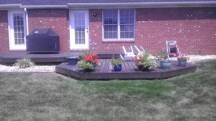 Expert landscape installation in Evansville, IN - Awesome Pro