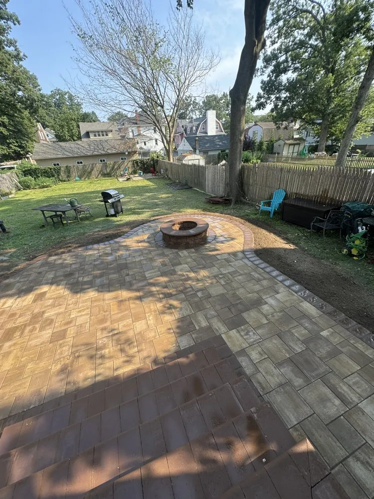 Custom residential landscaping experts serving Swedesboro, NJ - Axis Landscaping