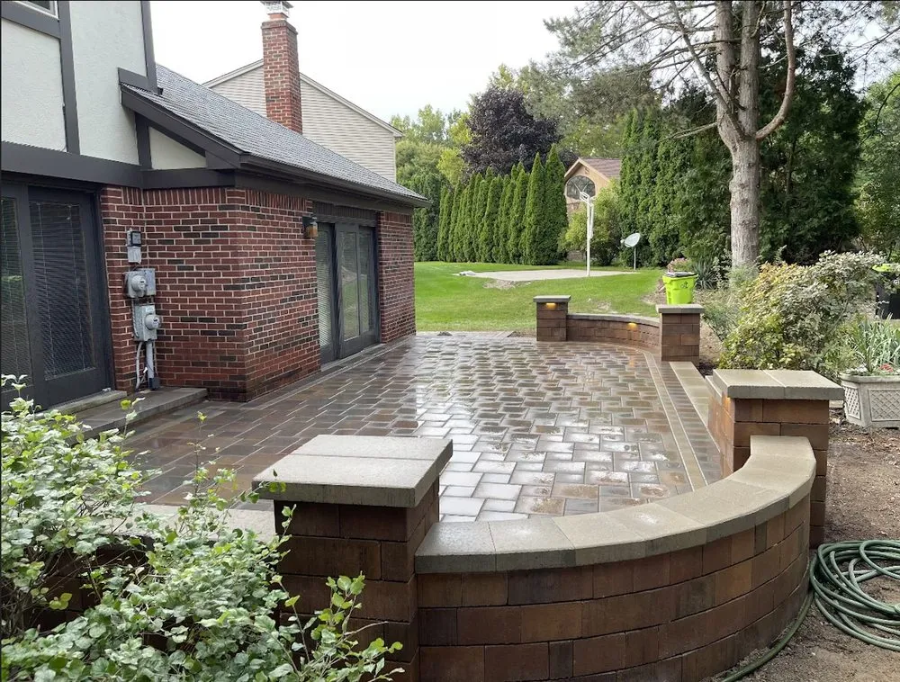 Local garden landscaping experts serving Detroit, MI - A&Y Brick Pavers
