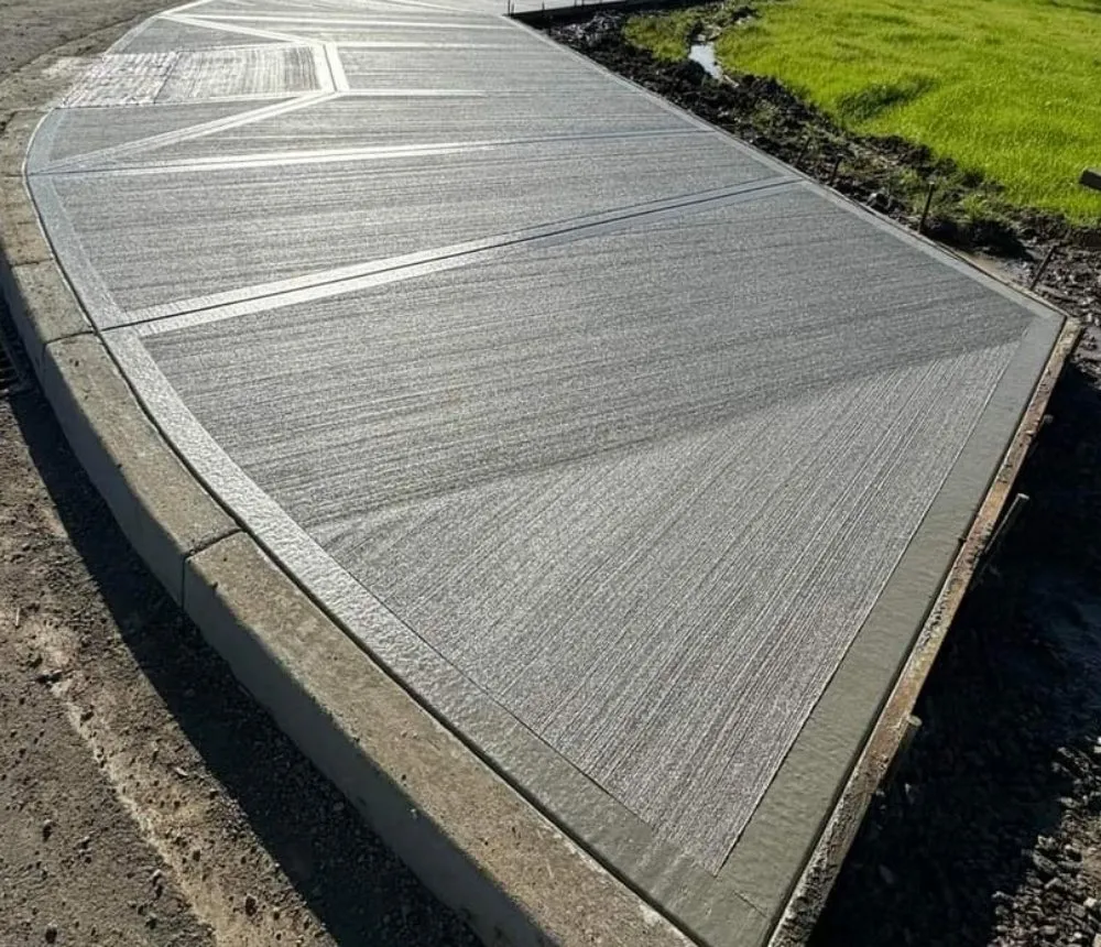 Reliable lawn mowing service in Lakewood, WA - Ayala Landscapes Construction