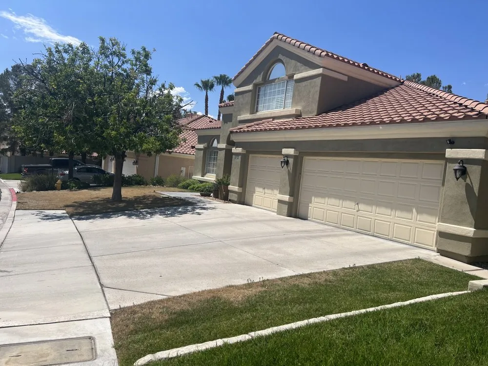 Top-rated yard cleanup service near you in North Las Vegas, NV by Ayala Landscaping