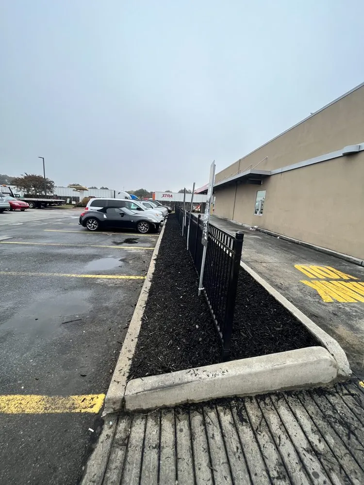 Top-rated yard cleanup service in Gainesville, GA by Ayala Lawn Care