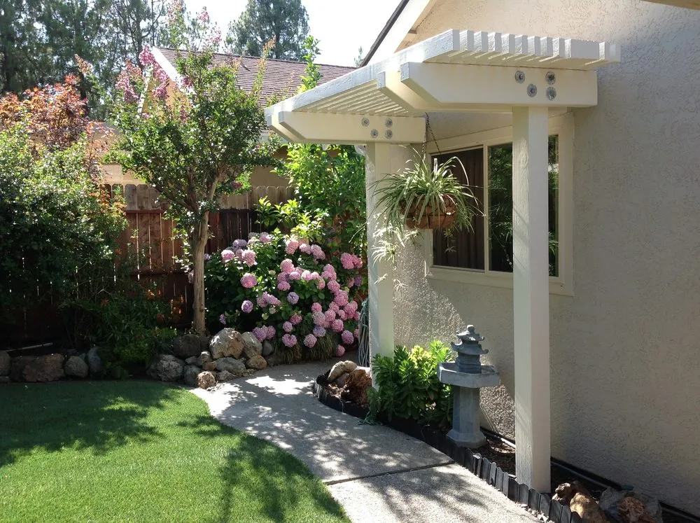 Custom landscaping services experts serving Vacaville, CA - Ayala Western Panoramics