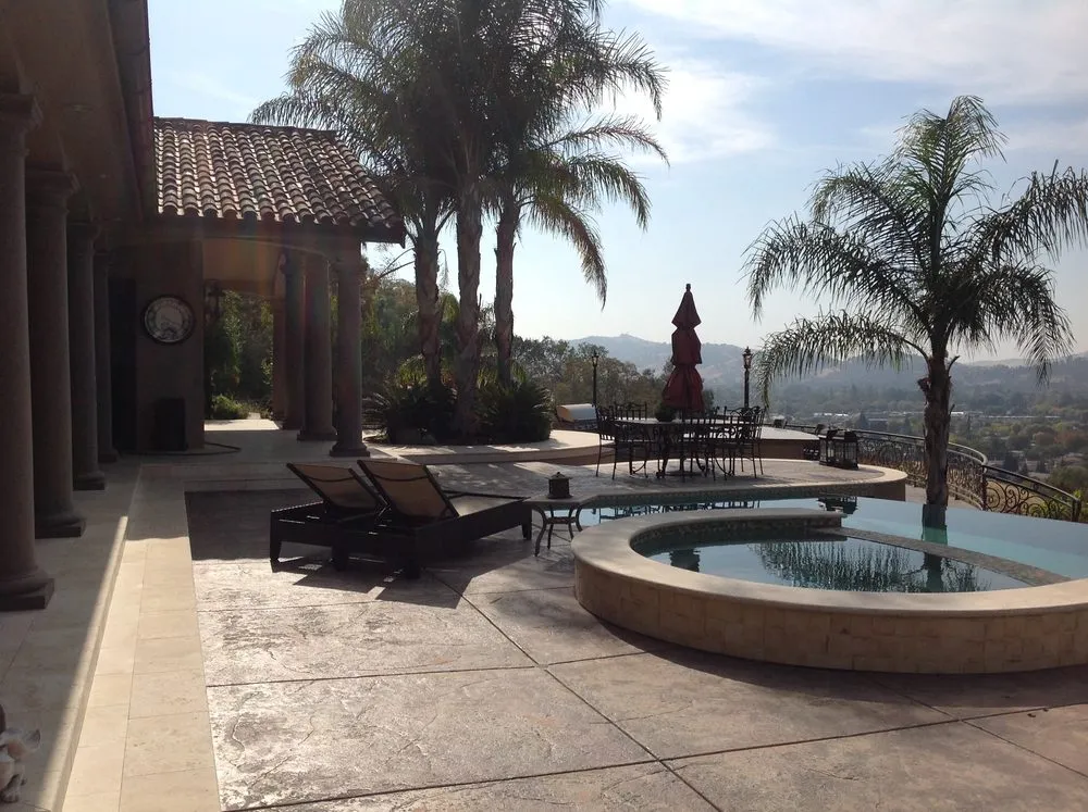 Top-rated yard maintenance in Vacaville, CA - Ayala Western Panoramics