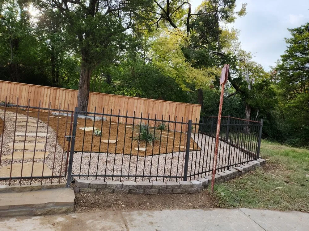 Reliable yard cleanup service for beautiful yards across Dallas, TX - Ayala's Landscaping & Tree Service