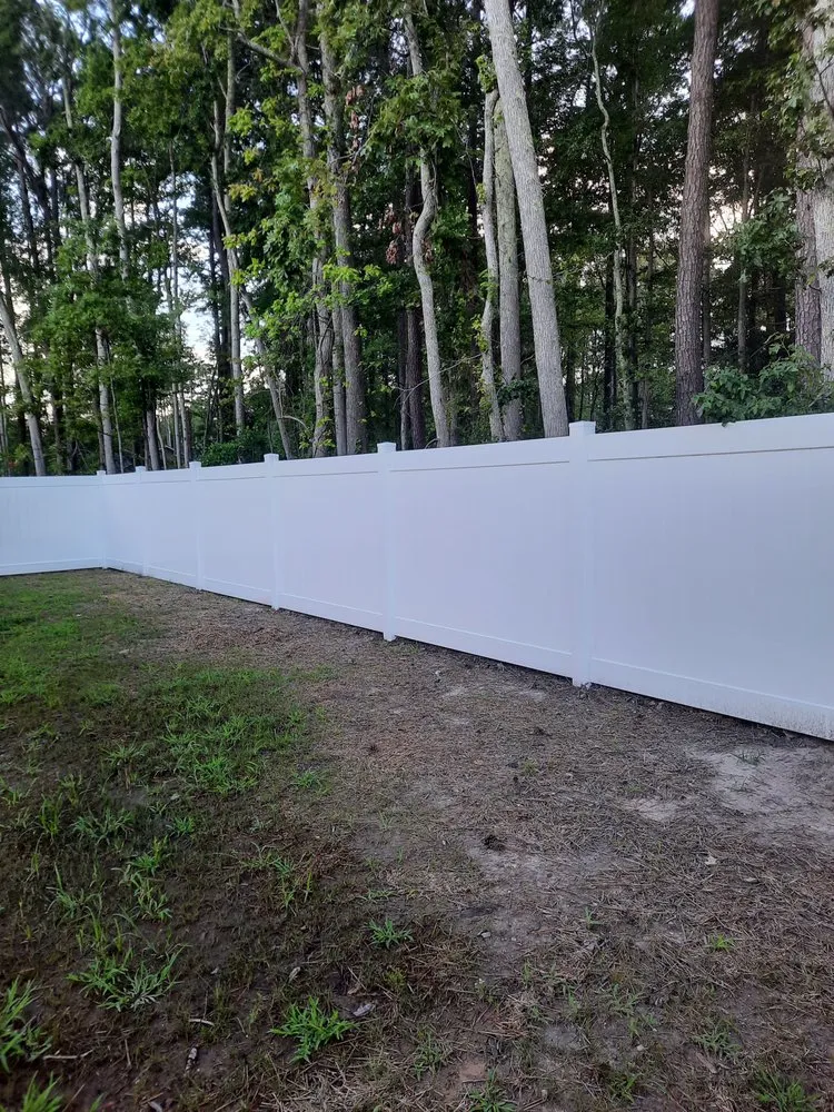 Reliable yard cleanup service for residential properties in Colonial Beach, VA by Aylor's Handyman Services