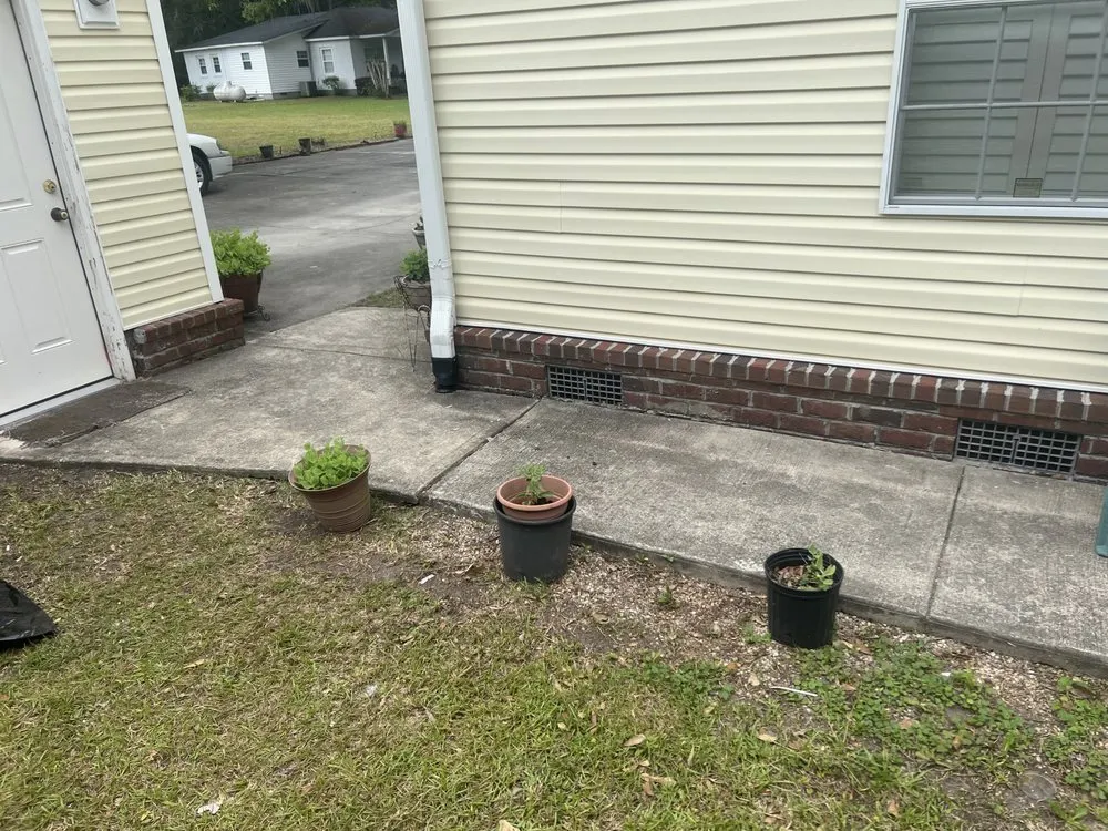 Custom lawn care service in Charleston, SC - AYS At Your Service Lawncare