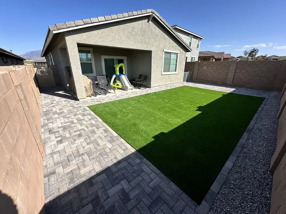 Top-rated garden landscaping for homes in Tucson, AZ by Az Buildscapes
