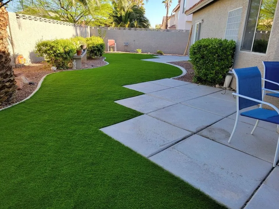 Expert garden landscaping for beautiful yards in Queen Creek, AZ by AZ Desert Turf