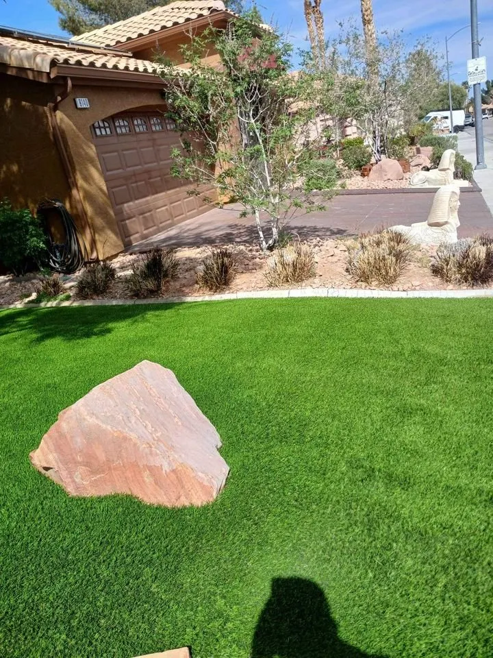 Reliable lawn care service in Queen Creek, AZ by AZ Desert Turf