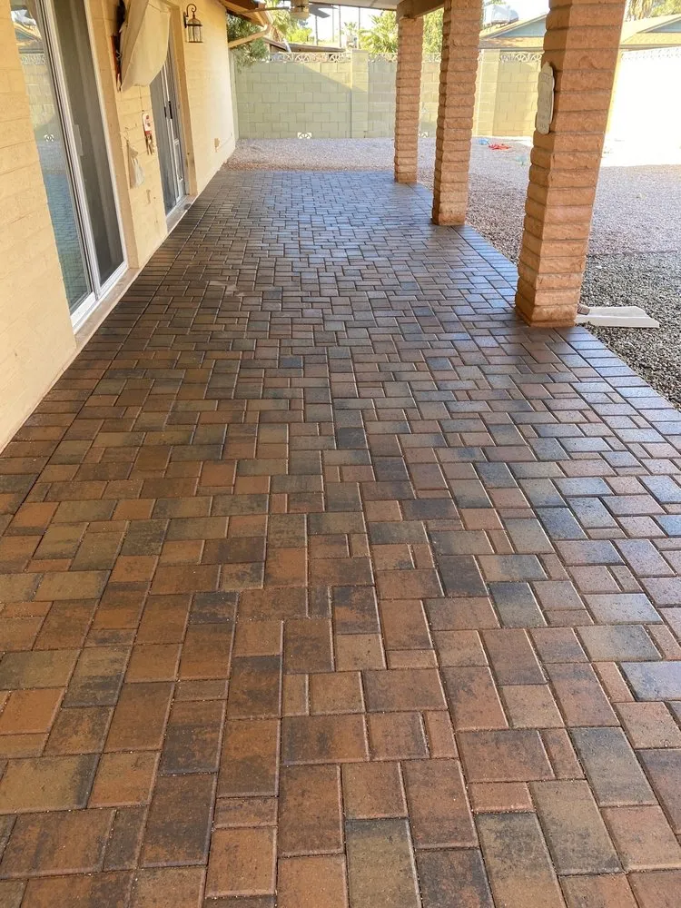 Professional lawn mowing service in Surprise, AZ by AZ Dreamscapes