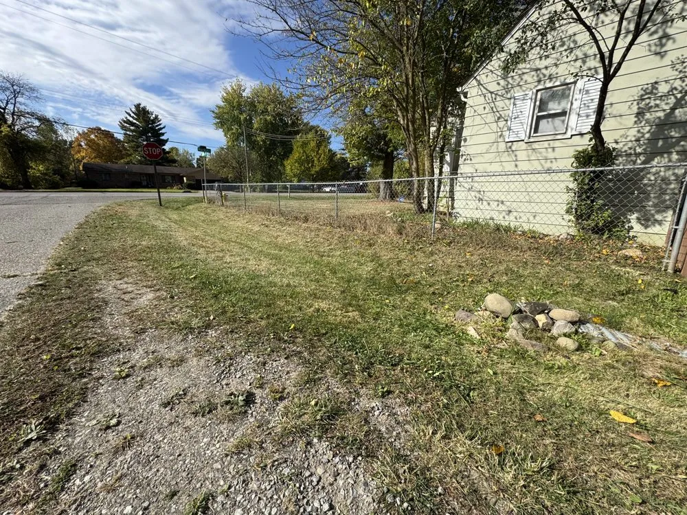 Trusted lawn mowing service in Flint, MI - Az Landscaping