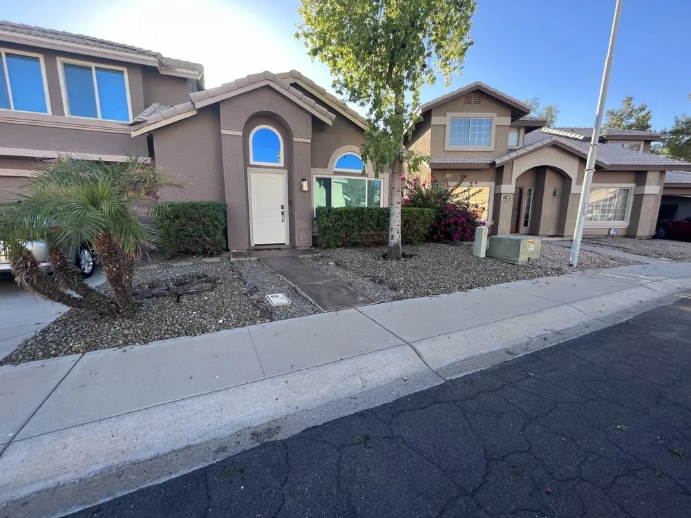 Local lawn care service near you in Chandler, AZ by AZ Lawn Dad