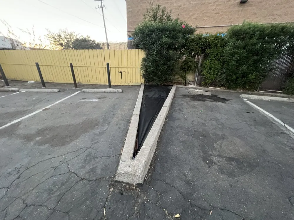 Trusted yard maintenance in Merced, CA - AZ Maintenance