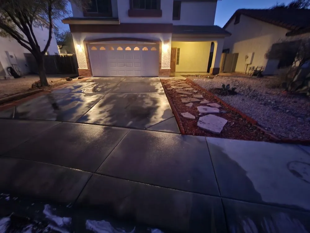 Expert yard maintenance in Phoenix, AZ - AZ Native Labor