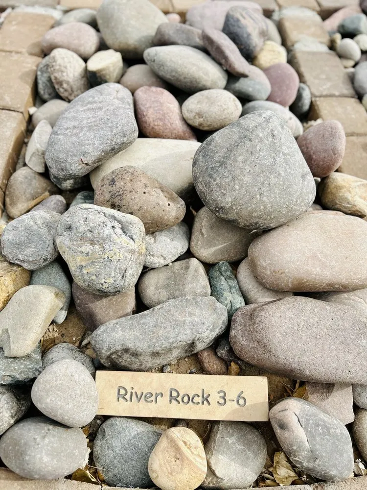 Local lawn care service in Apache Junction, AZ by AZ Rock Depot