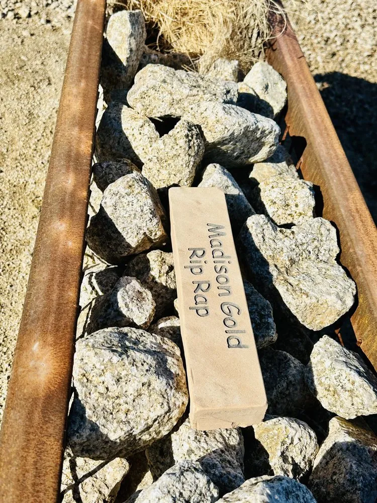 Custom landscape design experts serving Queen Creek, AZ - AZ Rock Depot