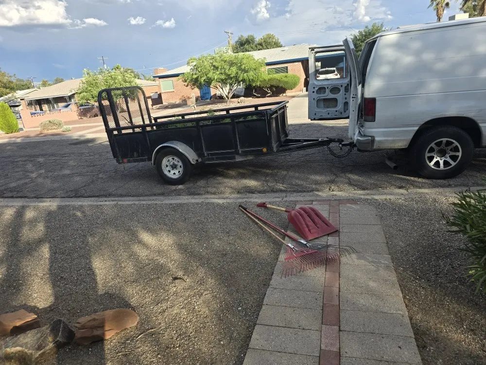 Reliable yard cleanup service in Tucson, AZ by Az Sunshine Landscaping & Design