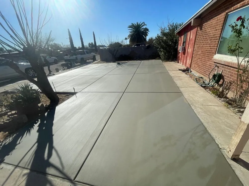 Professional yard cleanup service for residential properties across Tucson, AZ - AZ TOP M G C