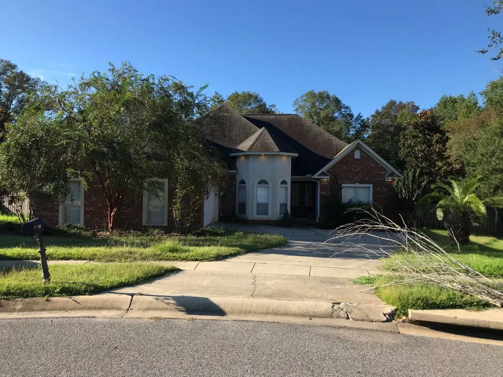 Top-rated residential landscaping experts serving Mobile, AL - Azalea City Lawn Services