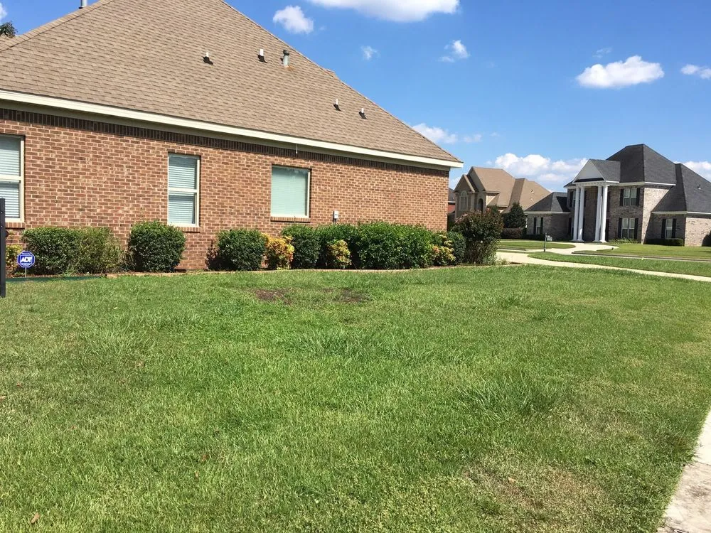 Professional garden landscaping in Mobile, AL - Azalea City Lawn Services