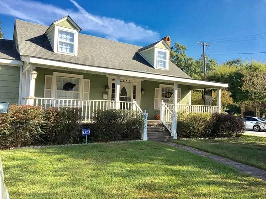 Azalea City Lawn Services Logo