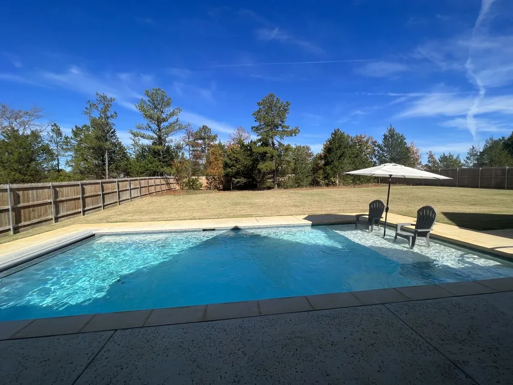 Custom yard maintenance for beautiful yards across Tyler, TX - Azalea Pools