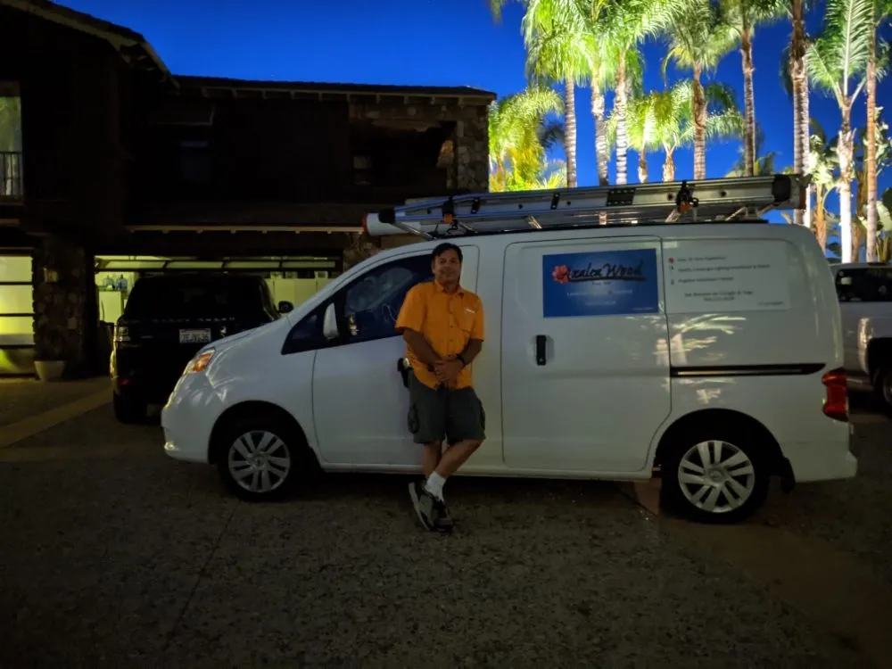 Custom lawn mowing service experts serving Vista, CA - Azaleawood