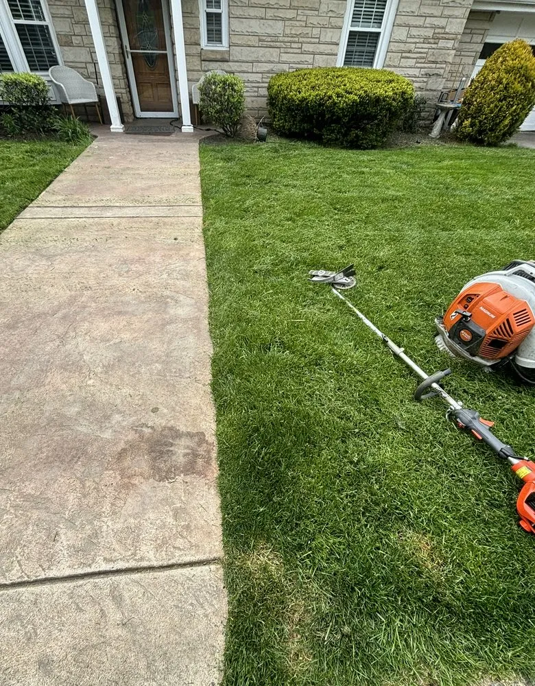 Local residential landscaping experts serving Upper Saint Clair, PA - AZL Land Management