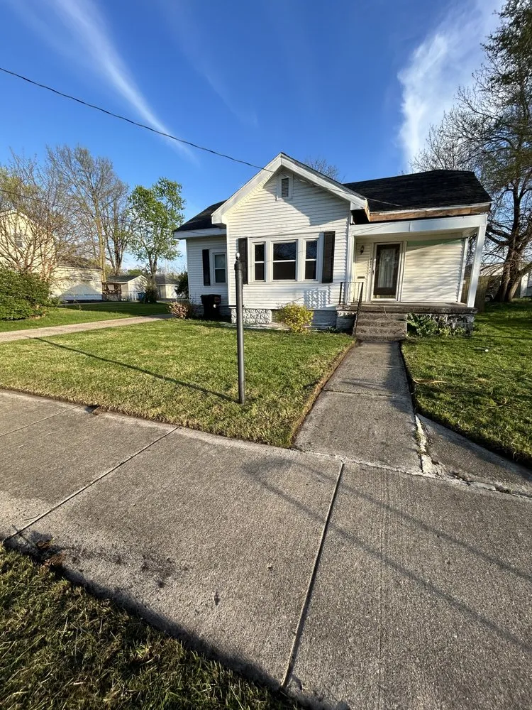 Top-rated yard cleanup service experts serving Wyoming, MI - Aztec Landscaping