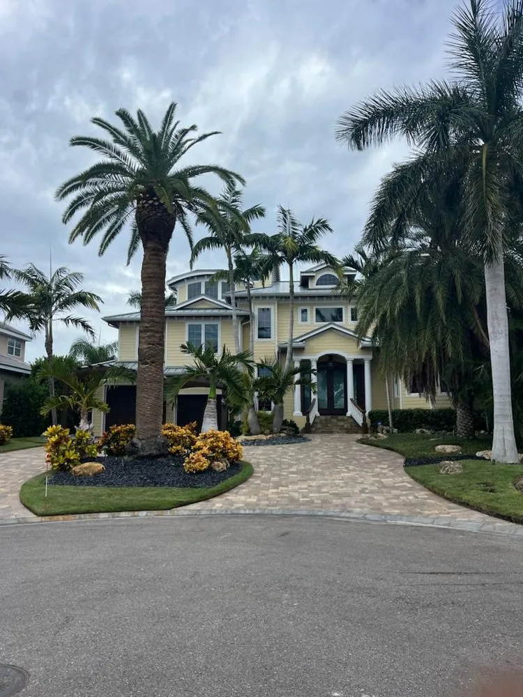 Expert residential landscaping in Bradenton, FL by Aztec Lawns Service