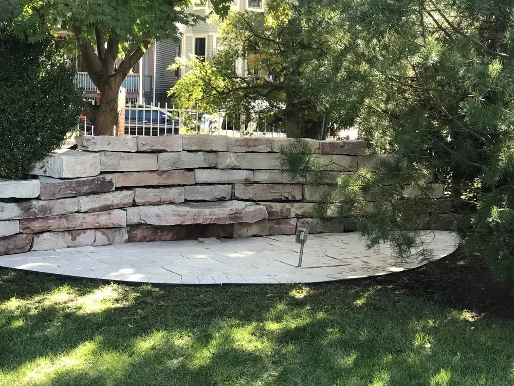 Top-rated landscape installation experts serving Chicago, IL - Azteca Brick Paving