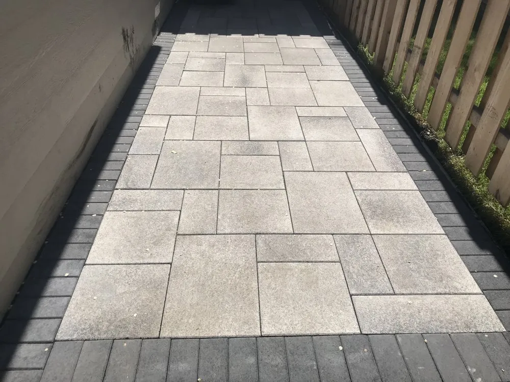 Top-rated yard maintenance in Chicago, IL by Azteca Brick Paving