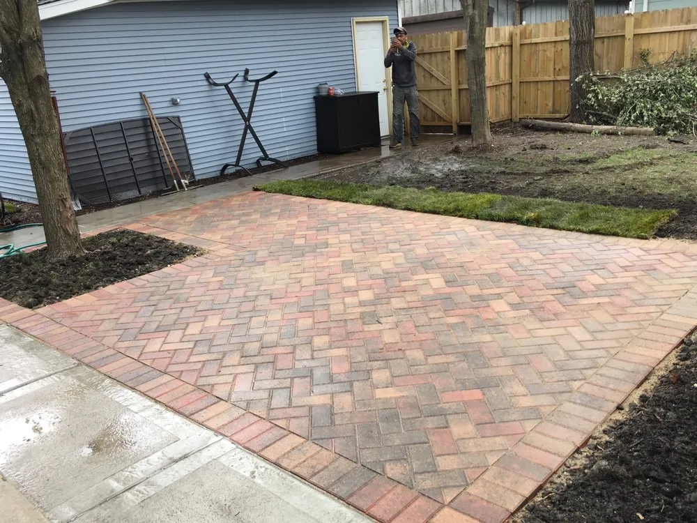 Expert landscaping services in Chicago, IL by Azteca Brick Paving