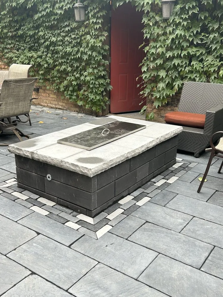 Affordable lawn mowing service in Chicago, IL by Azteca Brick Paving