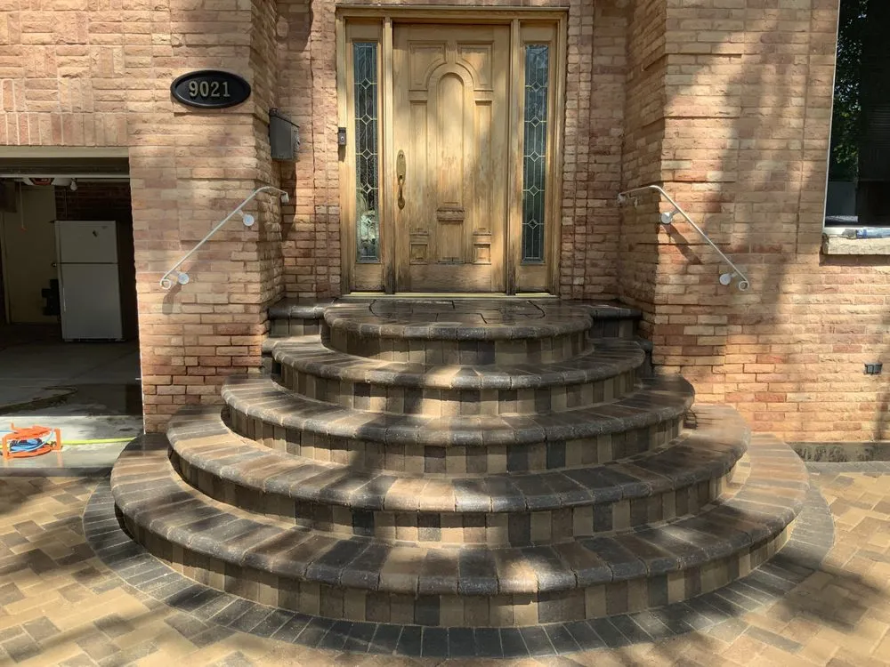 Reliable yard maintenance near you across Chicago, IL - Azteca Brick Paving