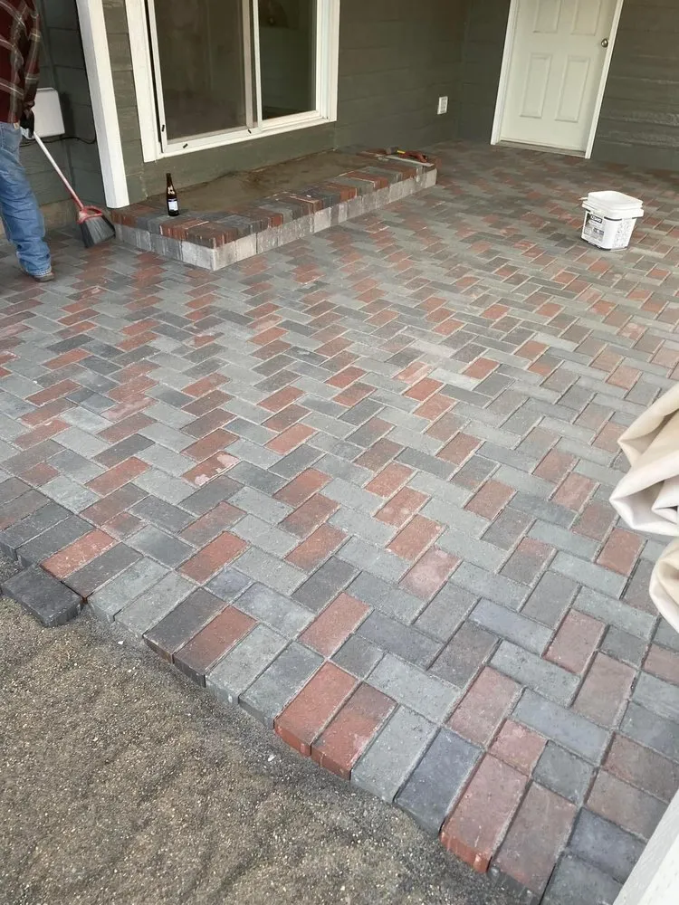 Custom landscape design for homes in Union Gap, WA by Azteca Lawn & Care