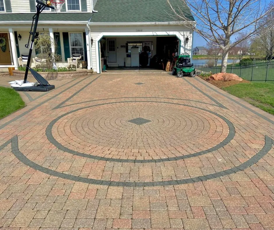 Professional yard maintenance in Sandwich, IL - Aztech Landscaping