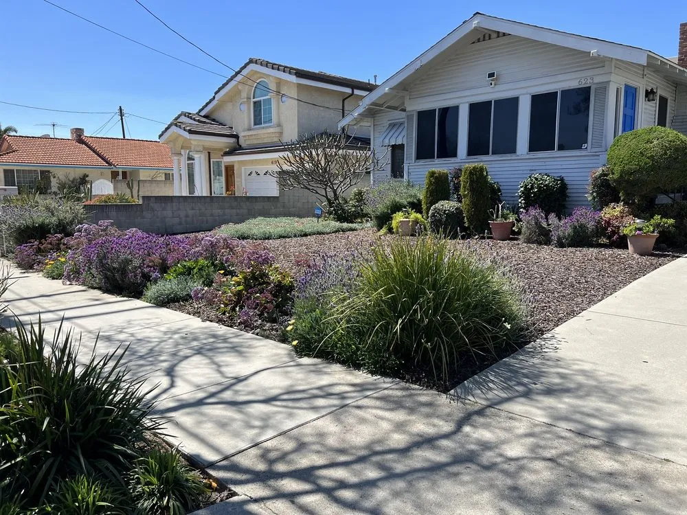 Professional landscaping services in Bell, CA by Azucenas and Gladiolas Gardening Service