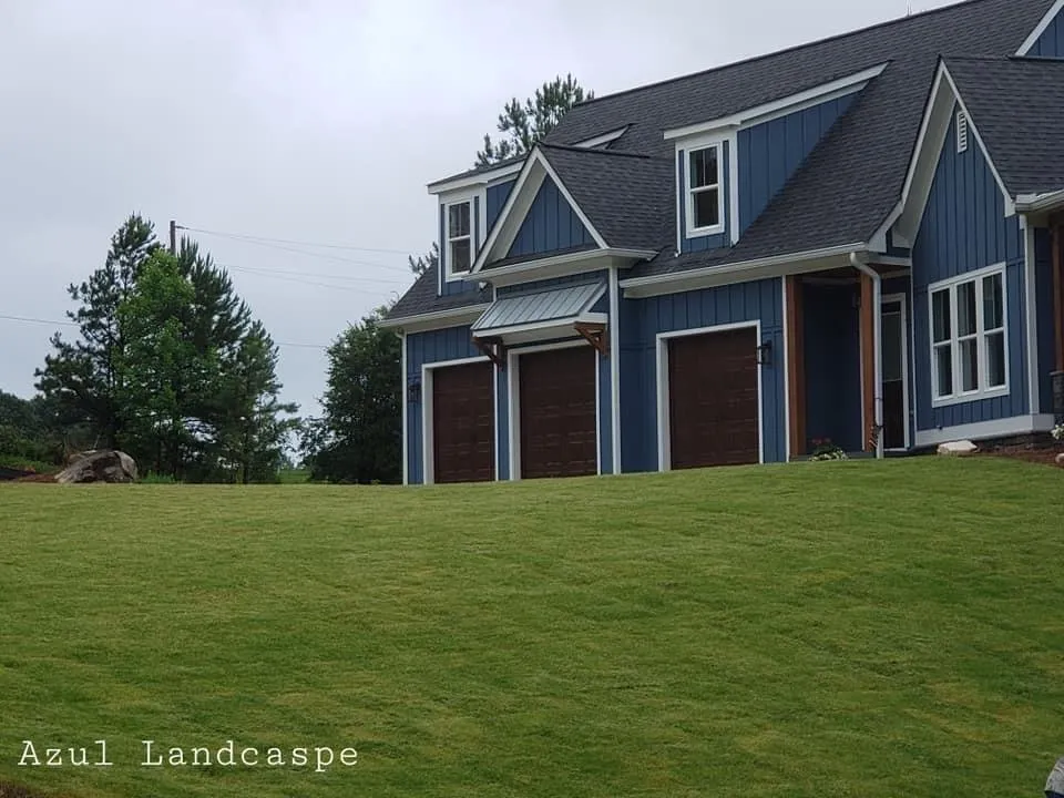 Professional yard cleanup service in Rome, GA by Azul Landscape